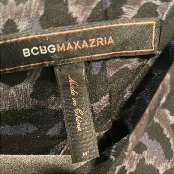 BCBG Sleeveless Blouse Sz M Womens 90’s Y2K Office Career Silk Staple Layer Top - Picture 3 of 8